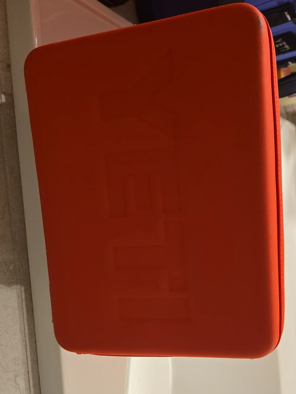 Yeti RED Insulated DAYTRIP 14L